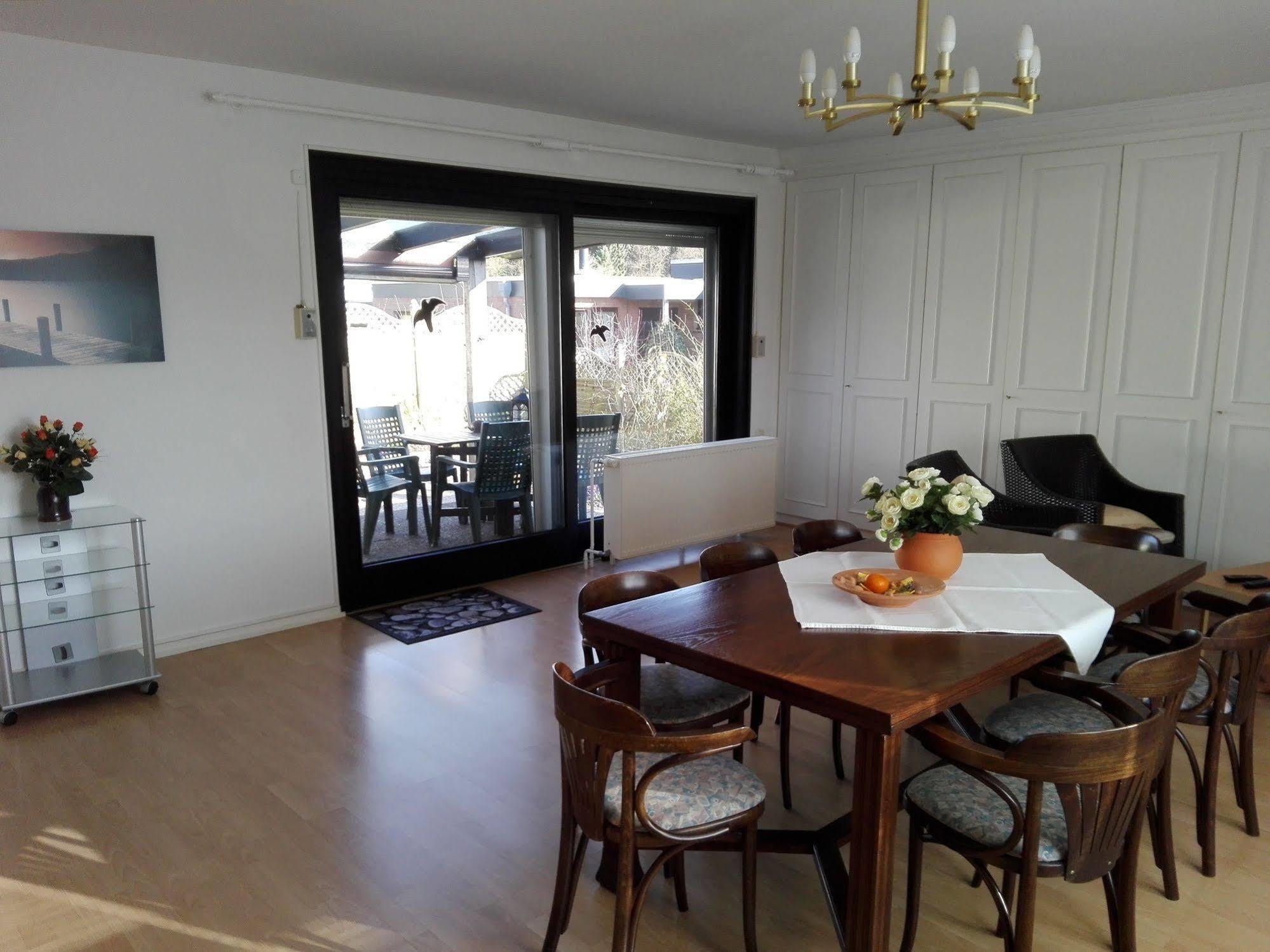 Altes Zollhaus Am Klinikum Otel Lübeck Dış mekan fotoğraf