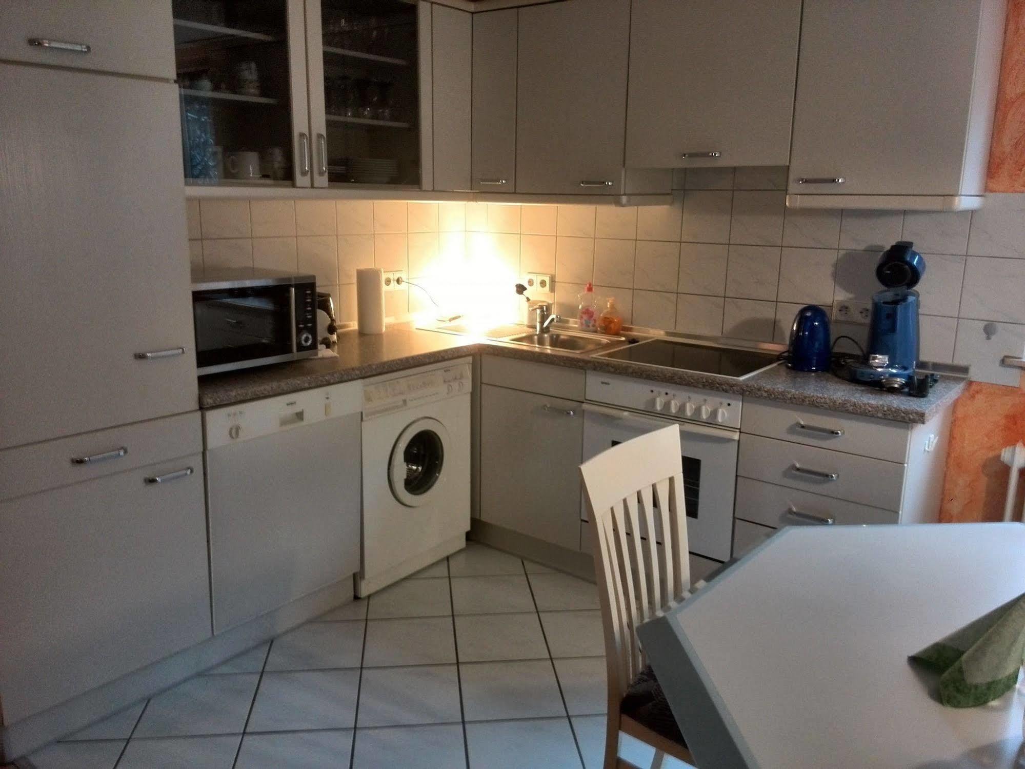 Altes Zollhaus Am Klinikum Otel Lübeck Dış mekan fotoğraf